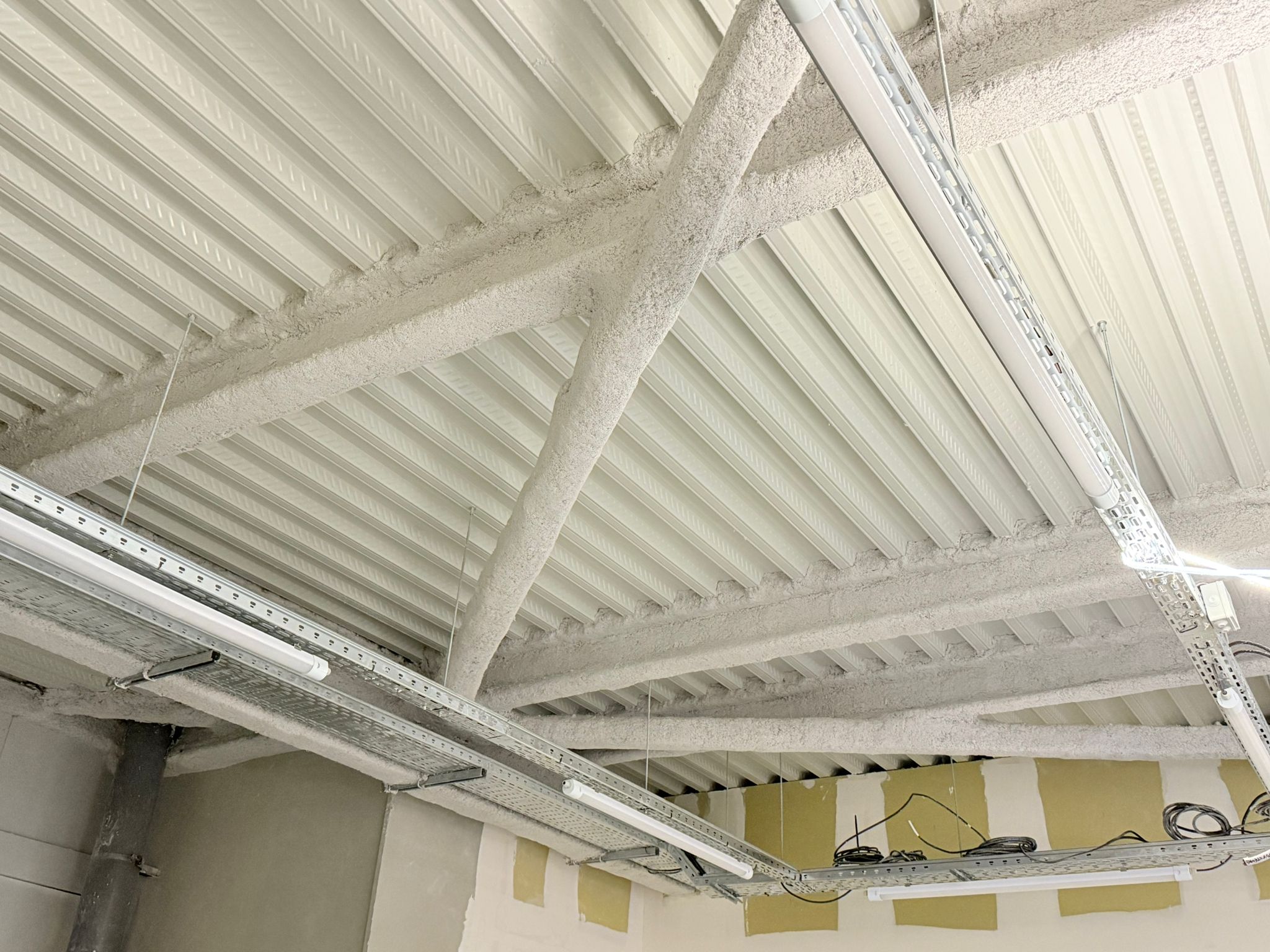 Flocage structure métallique